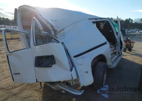 2019 Chevrolet Express 2500 Work Van z USA, uszkodzony, nr VIN 1GCWGAFG6K1232177